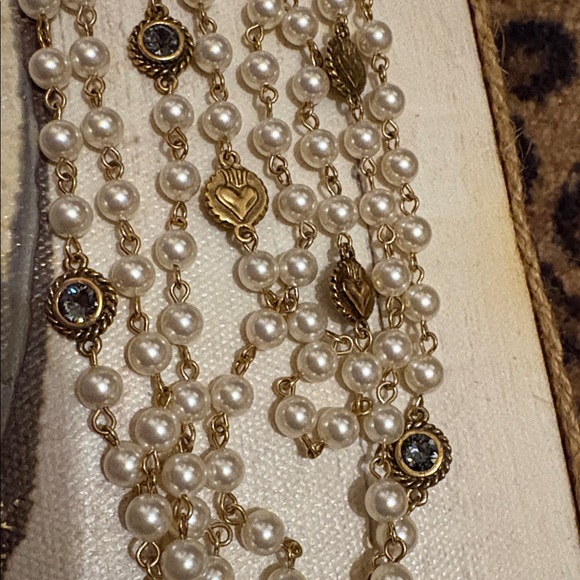 Beautiful Magdalena Pearl 4mm Pearl Cream Necklace! Like New - Picture 7 of 9